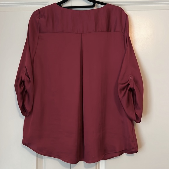 3/4 sleeve ‘satin look’ blouse - Picture 3 of 3